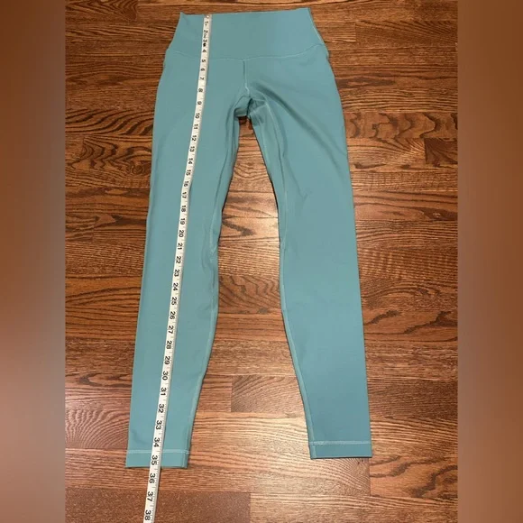 Lululemon High-Waisted Blue Leggings Size 4 Square Tag - Picture 4 of 7